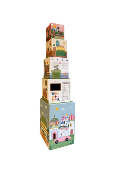 Stapelhaus-Set mit Holzfiguren